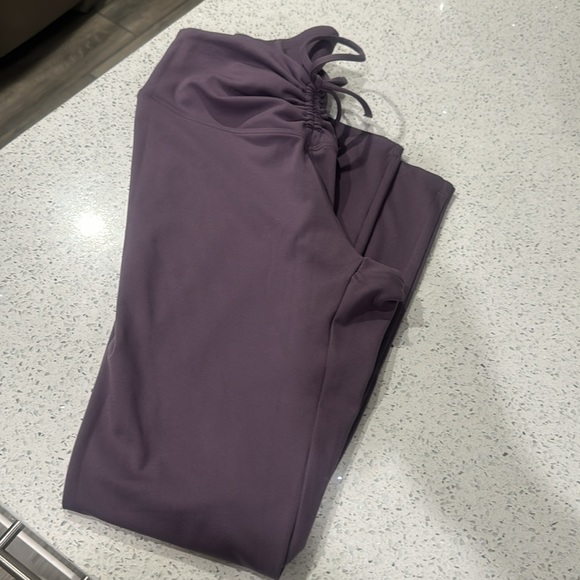 💜Pink VS Adjustable Waist Ruched Leggings - Picture 10 of 13